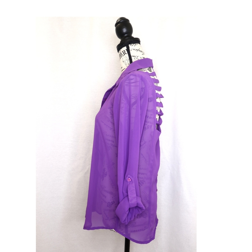 Truth button down blouse - Picture 3 of 9